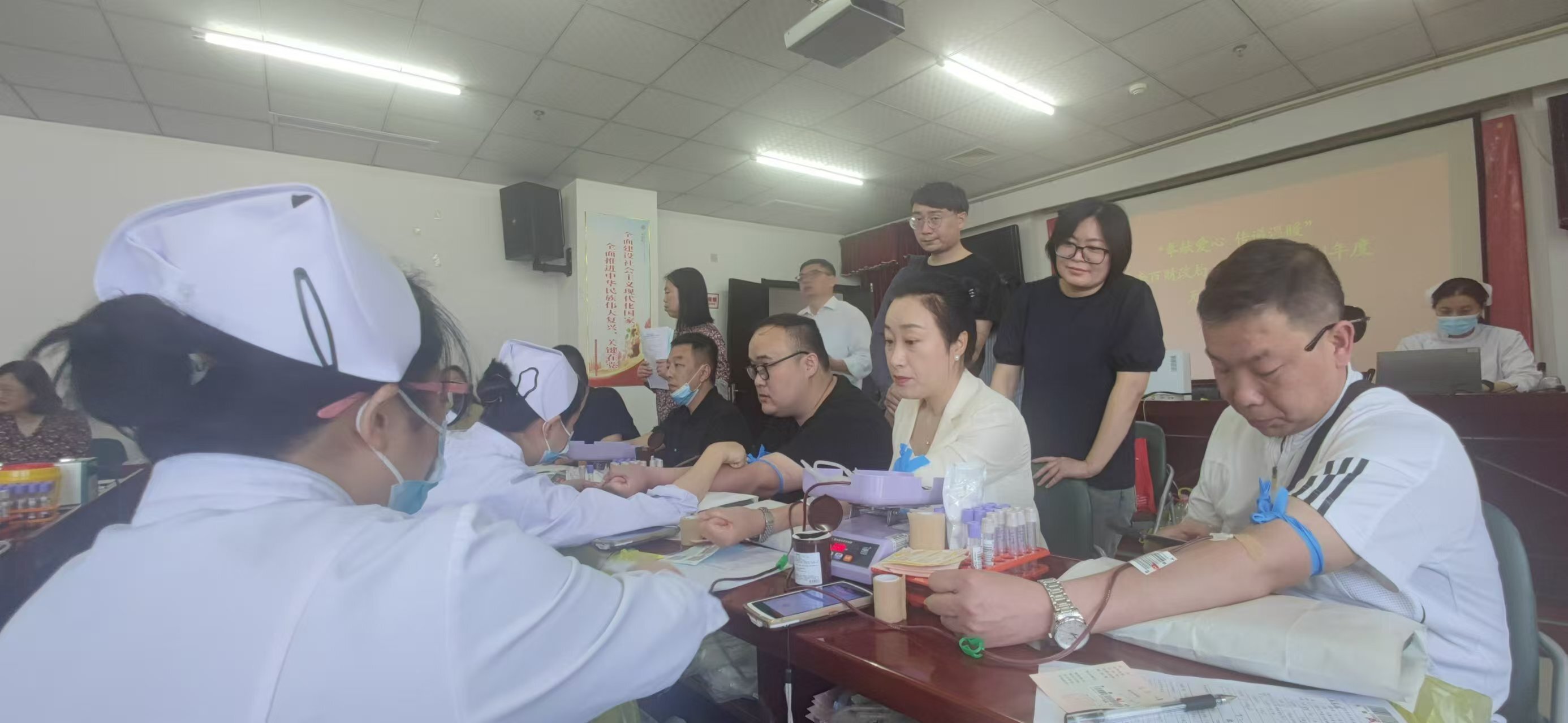 淮粮集团组织参与无偿献血活动