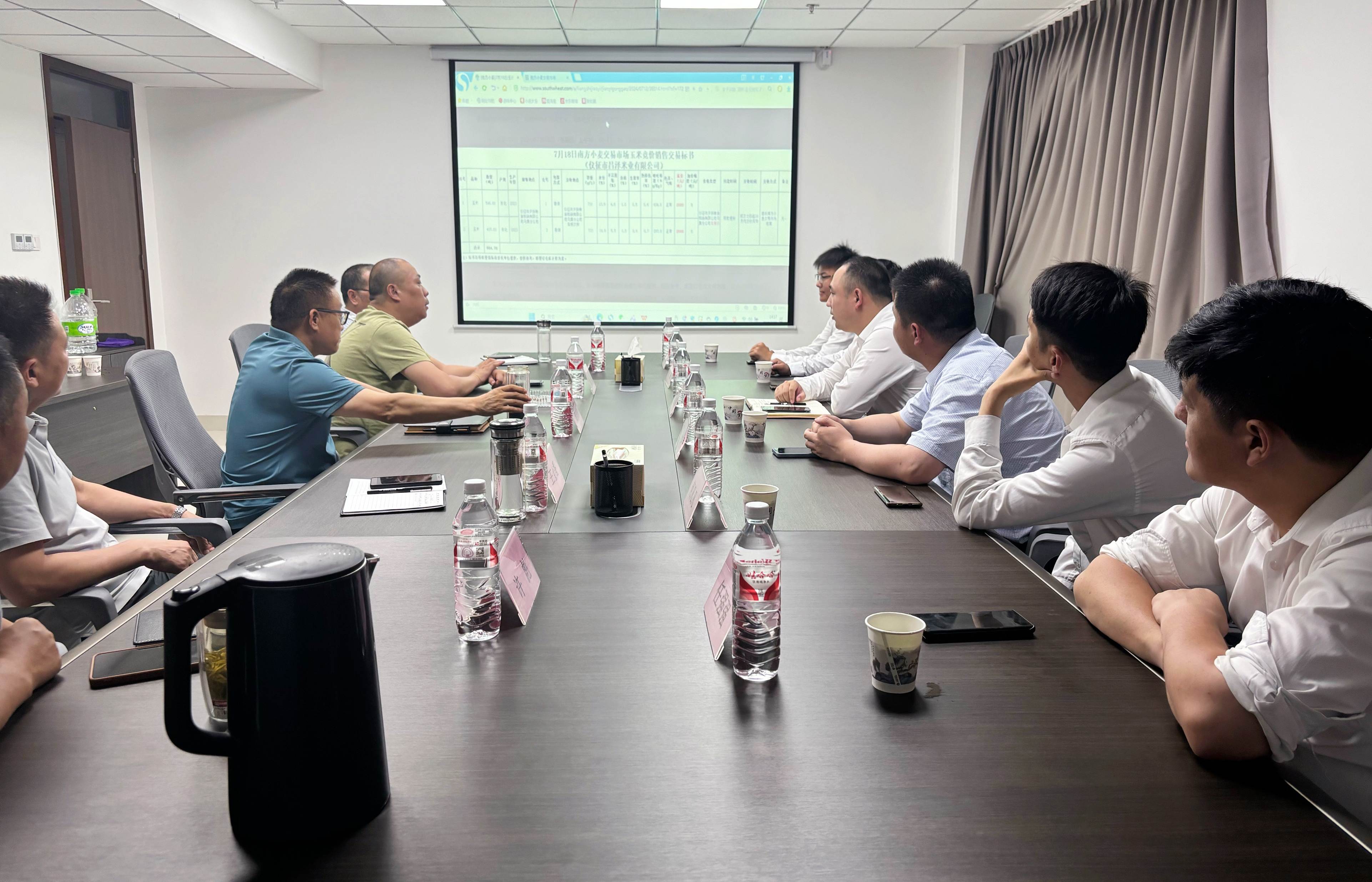 牧原集团安徽分公司与实业公司洽谈南方小麦交易市场安徽市场业务合作