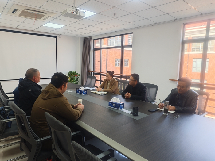 钱庙乡圩西村驻村工作队赴淮粮集团汇报近期工作开展情况